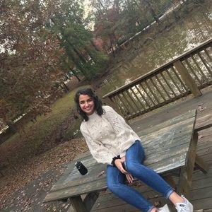 Meet your Posher, Lana